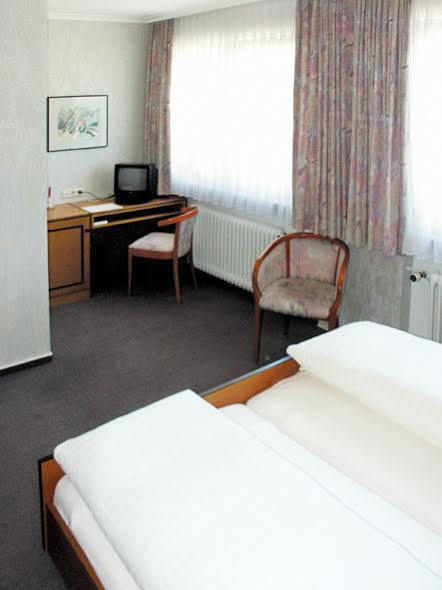 Zum Rebhang Bed & Breakfast Oestrich-Winkel Exterior photo